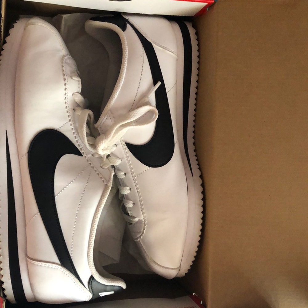 Black and White 8. 5 WMNS Nike Cortez Sneakers